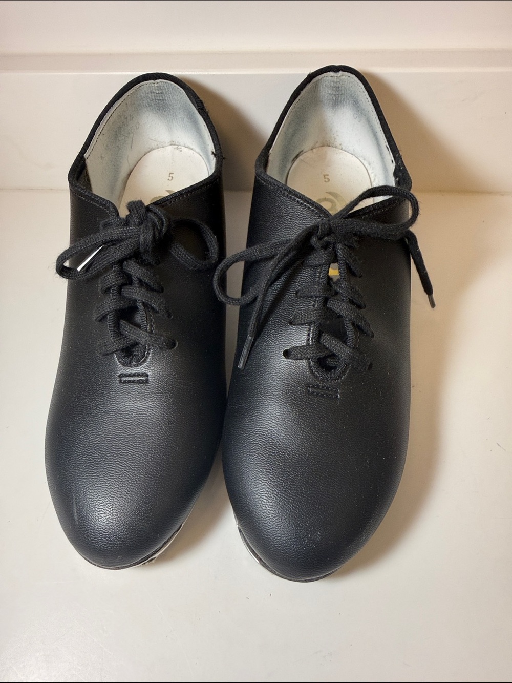 Award Black Leather Lace-Up Tap Shoes - Size 5